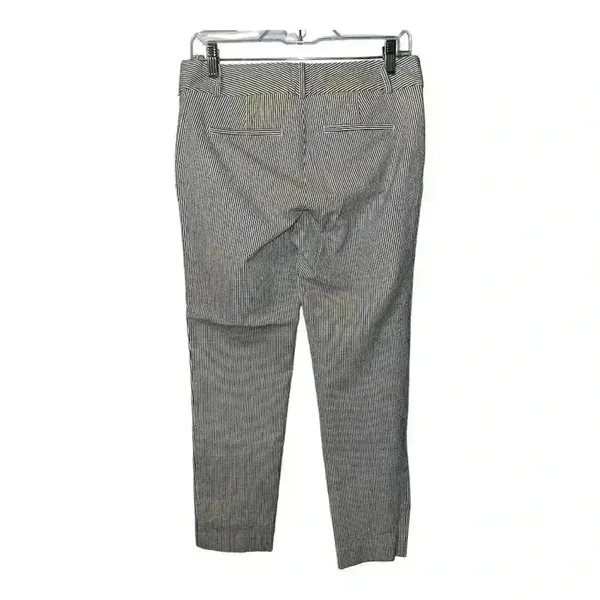 Ann Taylor Gray/White Striped Casual Ankle Pants,‎ Size 4 - Image 3