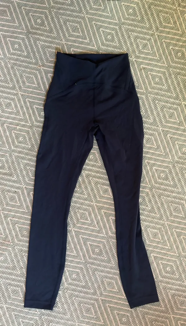 Navy Lululemon Leggings - Image 3