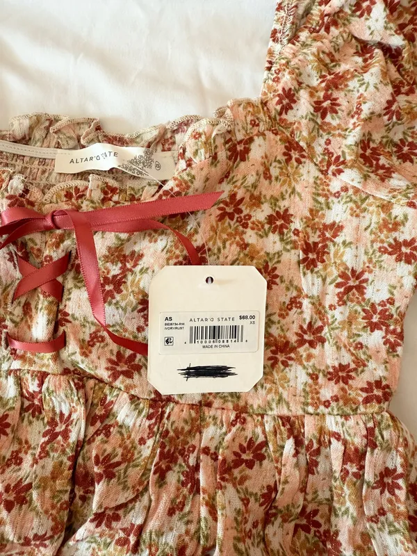 Altar’d State Ivory And Rust Floral Tie Front Babydoll Blouse Size XS - Image 4