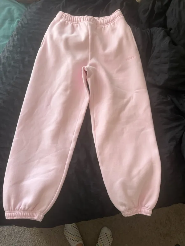 Aritzia sweatpants  - Image 4