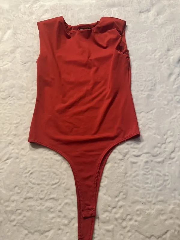 Wearever BodysuitWomen’s Size M Red Casual Dressy Summer Made In USA - Image 4