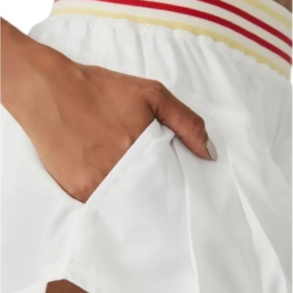 FREE PEOPLE MOVEMENT Top Seed woven shorts. Size medium - Image 3