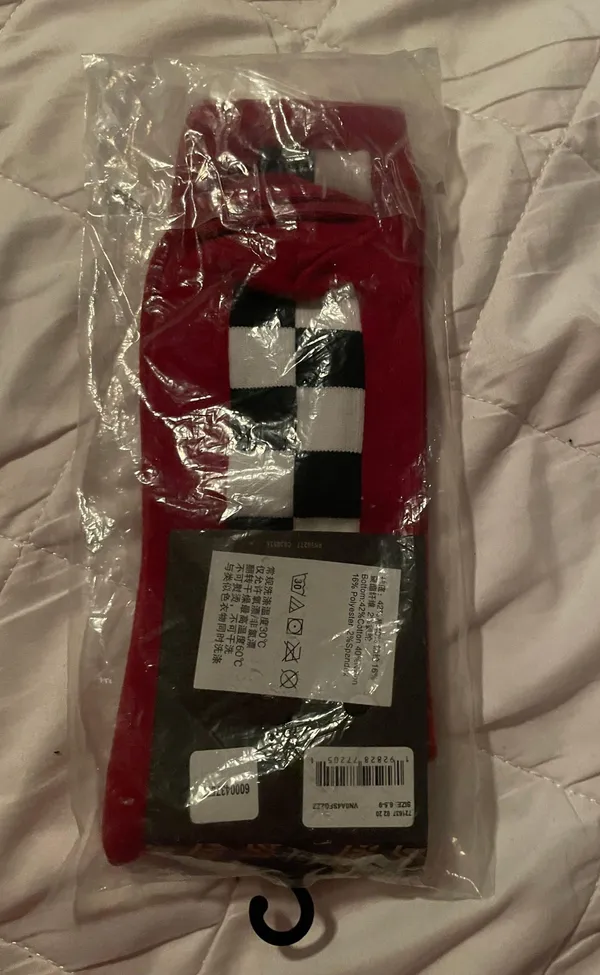 Vans Socks Fits Shoe Sizes 6.5-9 Red Black and White - Image 2