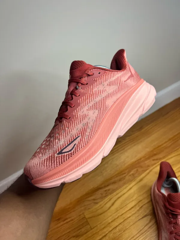 Hoka One One Clifton 9 “Pink” 1127896 RERT Size 10.5W B NO BOX - Image 18