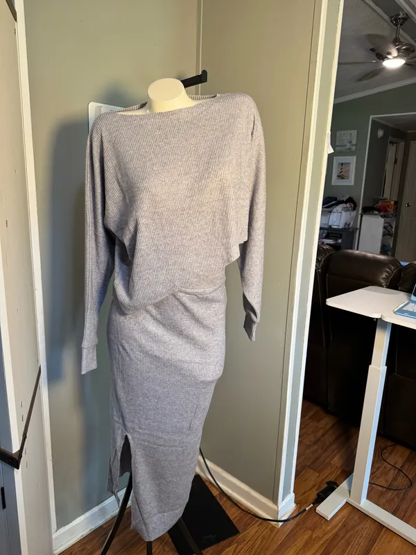 NWOT Zenana 2 pc skirt and top - Image 2