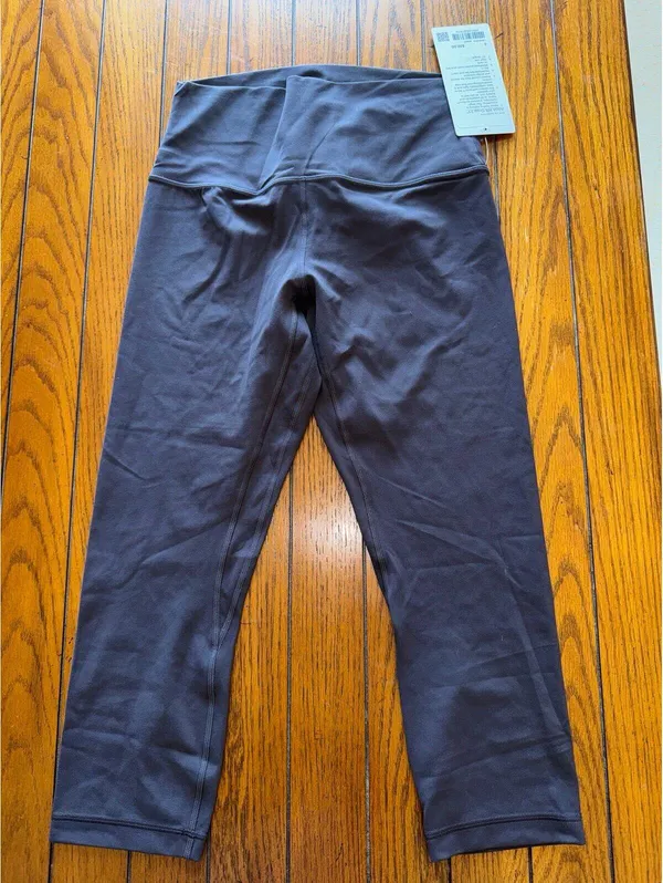 Lululemon Align High Rise 21” Black Granite Size 8 NWT - Image 3