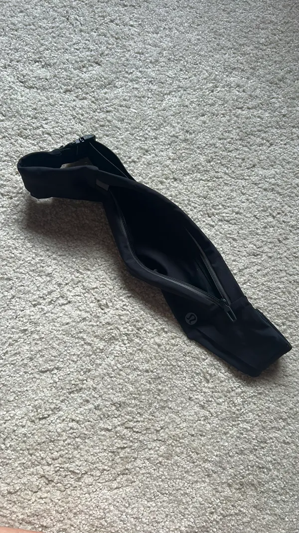 Lululemon Running Belt Fast And Free Black - Image 3
