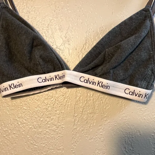 Calvin Klein Black Triangle Bra with Lace and Spaghetti Straps SZ S Wire Free - Image 2