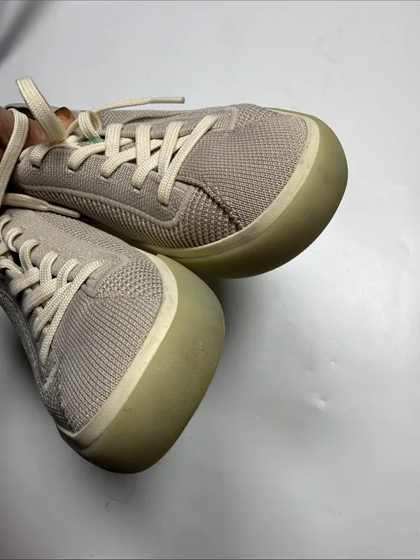 Rothy's The Lace Up Sneaker in a gray color S-557 Sz 8 - Image 5