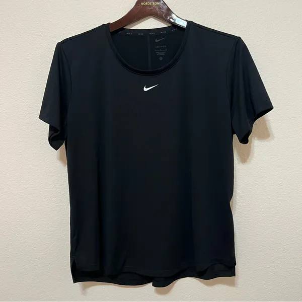 Nike front swoosh logo Tshirt, Dry-Fit, black, size L - Image 2
