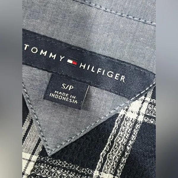 Tommy Hilfiger long sleeve women’s shirt size S LIKE NEW NO TAGS - Image 12