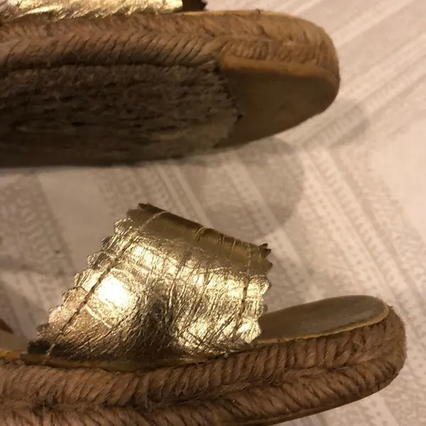 Michael Kors Gold Ankle Strap Sandal Wedges Size 7 - Image 5