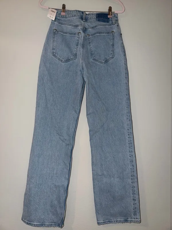 The 90s Relaxed High-Rise Abercrombie Jeans - Image 4