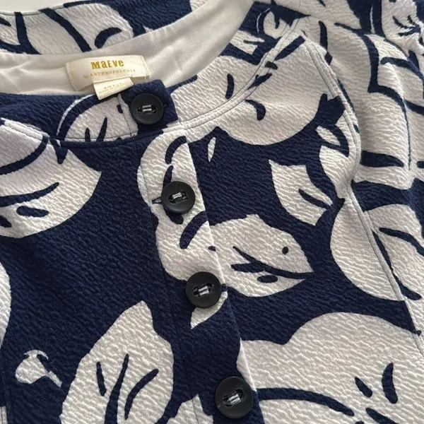 Maeve by anthology Blue and White Puff Sleeve Blouse EUC - Image 7