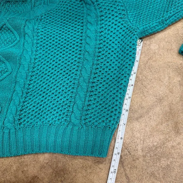 Tobi Teal Blue Green Cable Knit Cropped Pullover Sweater Size Small - Image 4