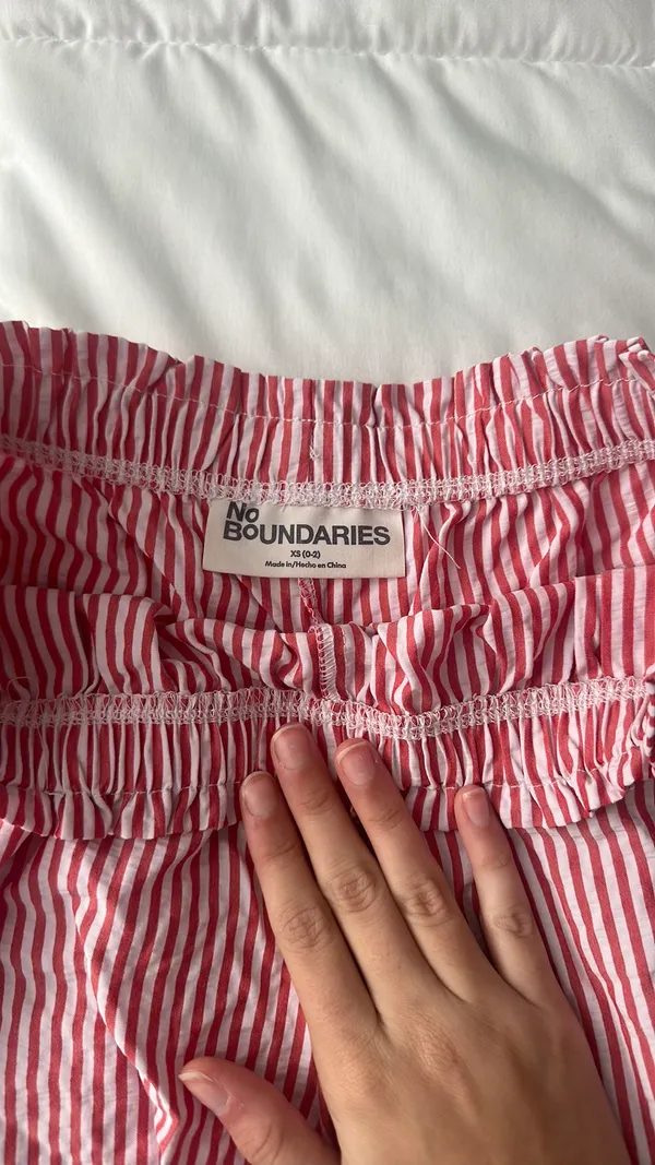 No Boundaries Striped shorts - Image 2