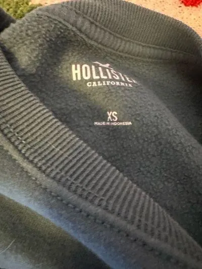 Hollister sweatshirt  - Image 2
