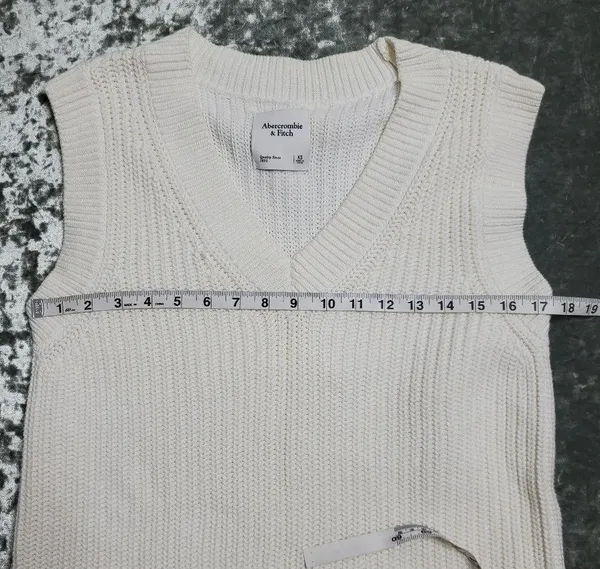 Abercrombie & Fitch Knit Sweater Vest - Image 3