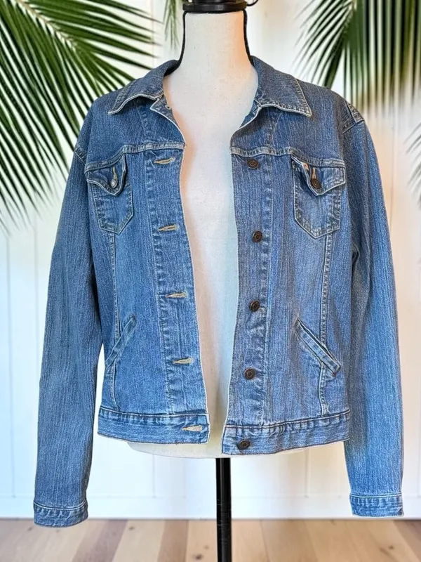 Levi's Levi Strauss Signature Denim Jacket Women’s Large Blue Jean Trucker Classic - Image 2