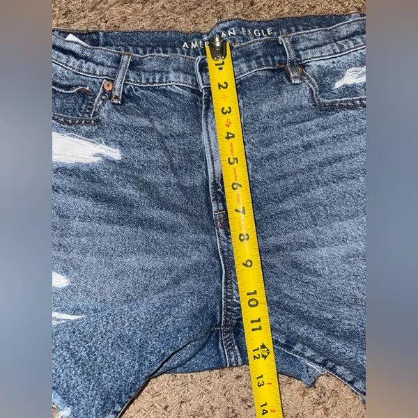 American Eagle Distressed Perfect Short size 14. - Image 8