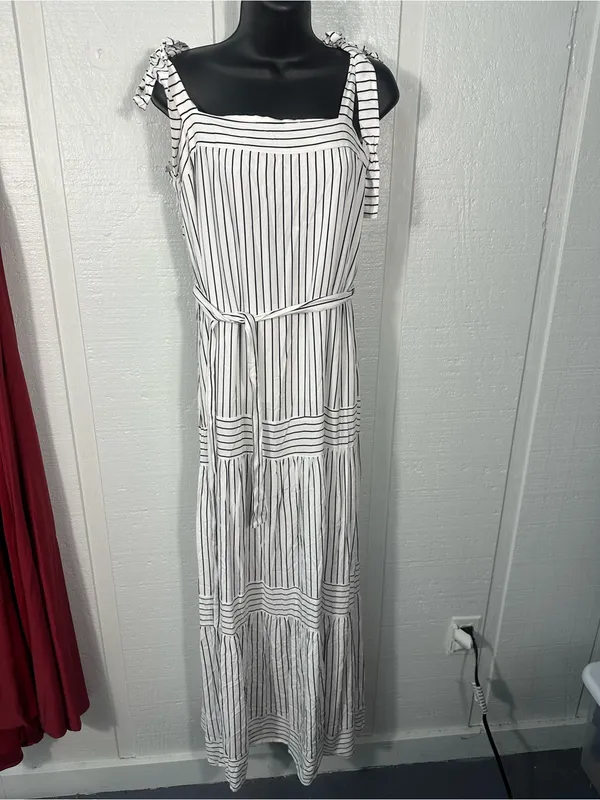 Cz Collection by Cezelle Blue and White Dress Size Medium EUC - Image 2