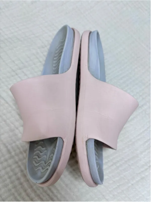 Women’s Native Shoes Pink Slides Sandals size 10 Spencer style - Image 6