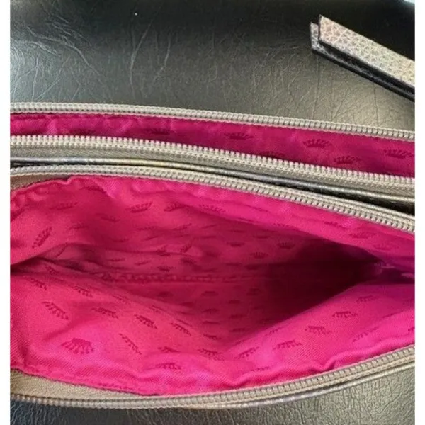 Juicy Couture Quilted Metallic Wristlet With Chain Strap &‎ Pink Crown Lining - Image 5