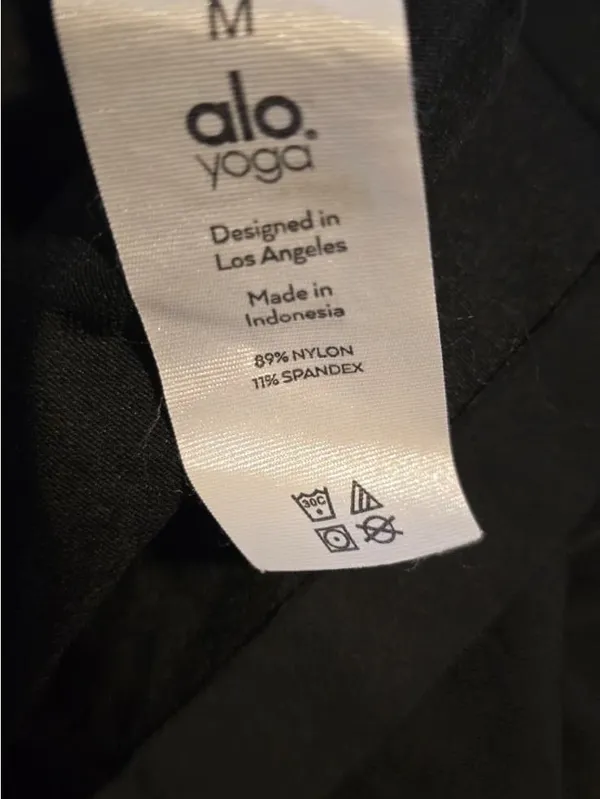 ALO Yoga Black Long Sleeve Hoodie Pullover - Image 10