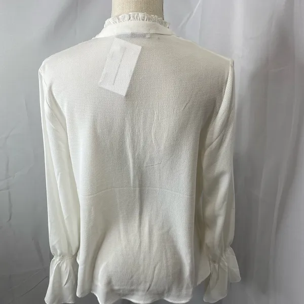 Dex the Suit Shop Ivory top size small White - Image 10
