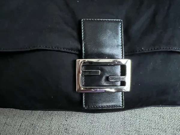 Fendi Vintage mamma baguette neoprene black shoulder bag - Image 9