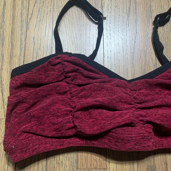 Beyond yoga small red sports bra - Image 2