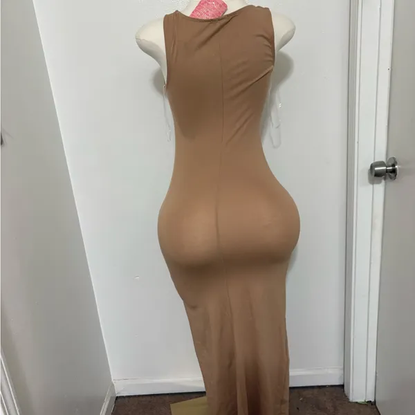 Sleek Sleeveless Maxi Dress in Tan NWOT - Image 2