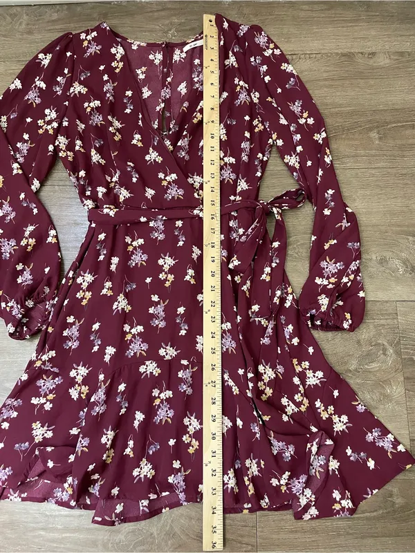 Mi Ami Long Sleeve Floral Mini Dress Size M Maroon Surplice Tie Waist Boho Chic - Image 11