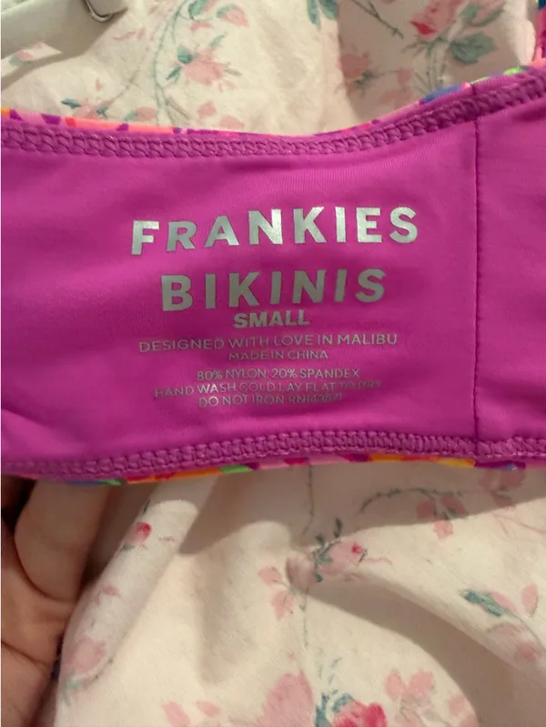 Frankies Bikinis Set - Image 5