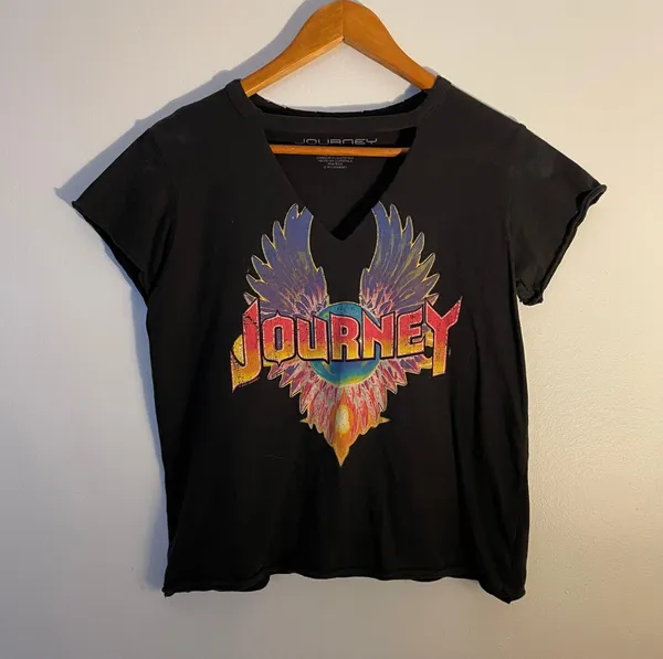 American Eagle Journey Choker Shirt - Image 2