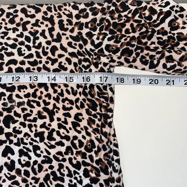 Maurices 24/7 Cream Brown Leopard Print Crew Neck Long Sleeve Tee - Image 7