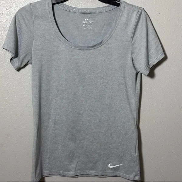 Nike Women Athletic Blue Dri-Fit shirt size XS‎ - Image 2