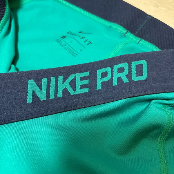 Nike Pro DRY-FIT Teal‎ Size L - Image 4