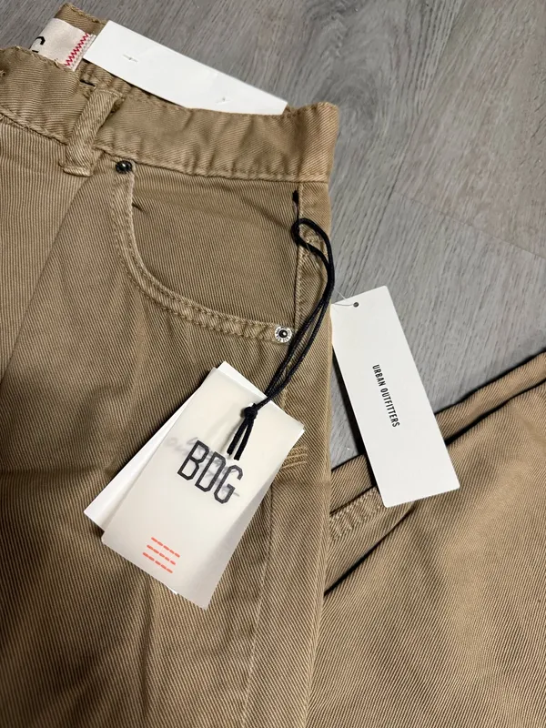 Bdg pleated dad fit pants  - Image 2