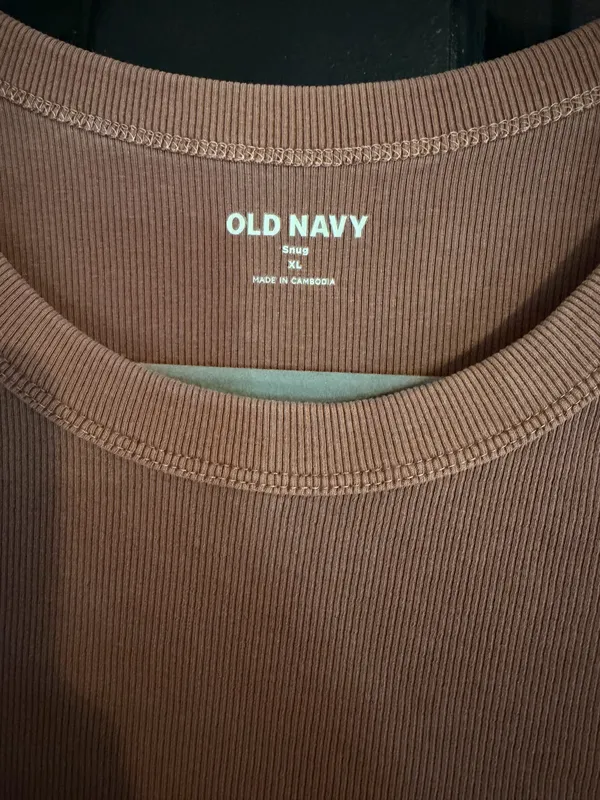 Old Navy ribbed short sleeve - Image 2