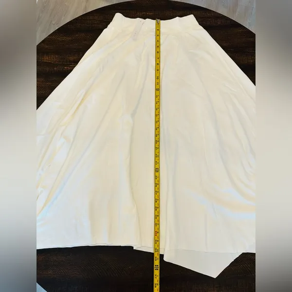 NWT Lilla P White Midi Skirt-Size Small/Stretchy Waist*Marks* - Image 3