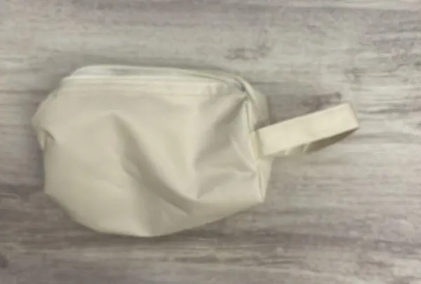 Tan & White Double Zip Small Travel Bag 5" X 7" - Image 6