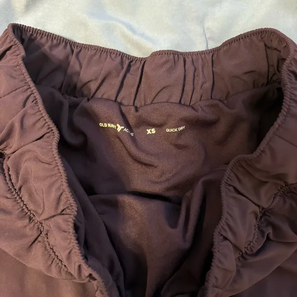 Old Navy Athletic Shorts Active Go-Dry - Image 2