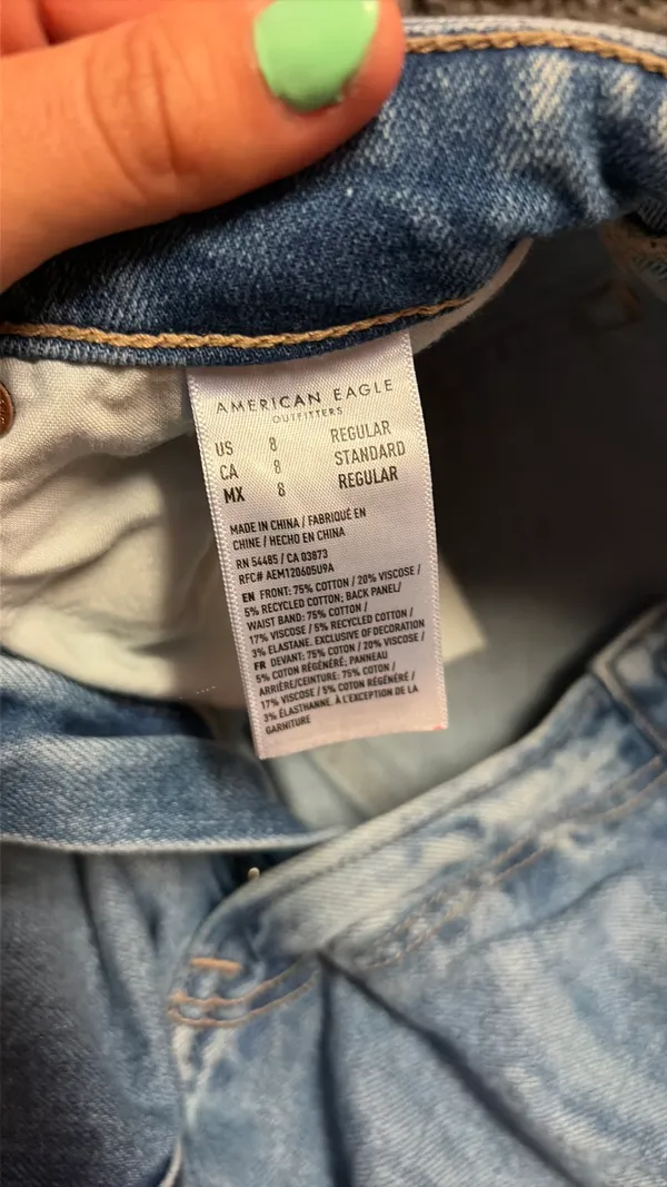 American Eagle Jeans Mom - Image 3
