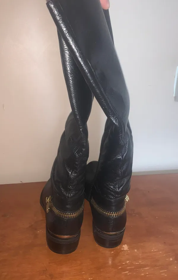 Boots - Image 3