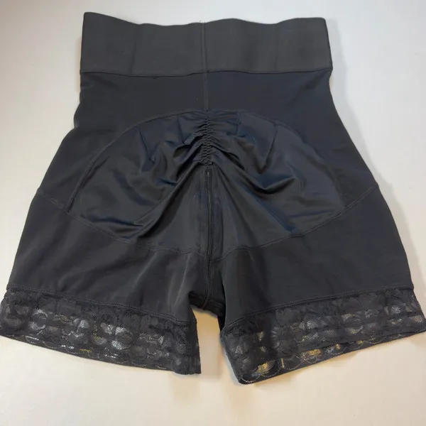 TikTok NWOT Black High Waist Hook & Loop FIRM Shapewear Shorts Lace Trim Plus 3X - Image 3