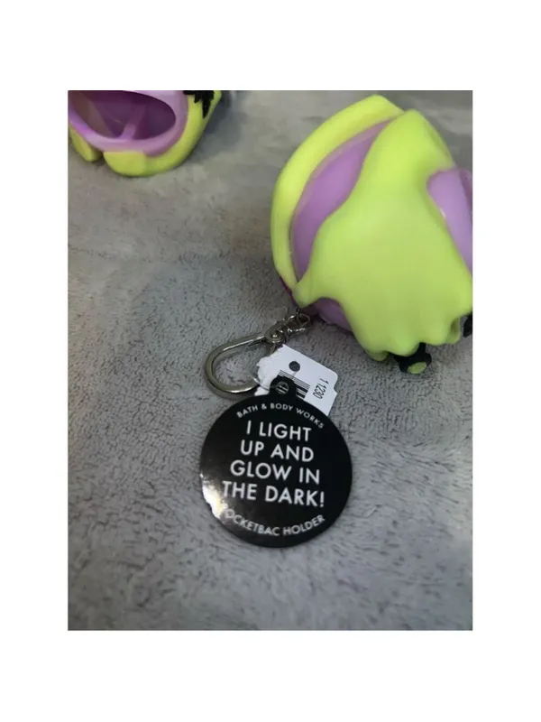 NEW! Lot of 2 Bath & Body Works Halloween 2023 LED Crystal Ball Pocket Bac - Image 3
