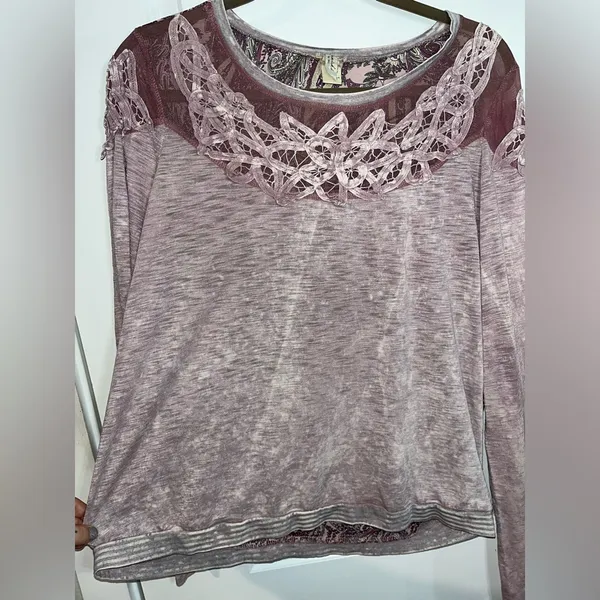 Buckle Gimmicks Collection Mauve Mesh Paisley CrissCross Long Sleeve Size Large - Image 5
