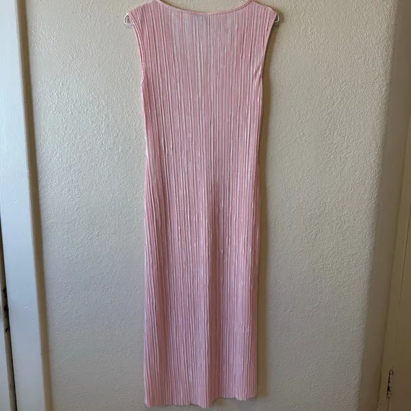 ASOS Design Pink Pleated Sleeveless V Neck Maxi Dress - Image 2