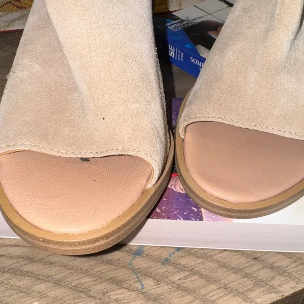 Marc Fisher Beige Open-Toe Heeled‎ Sandals - Image 10